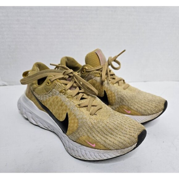 Nike Women's React Infinity Run Flyknit 3 Wheat Gold Sneaker  size 9.5 - Picture 2 of 16